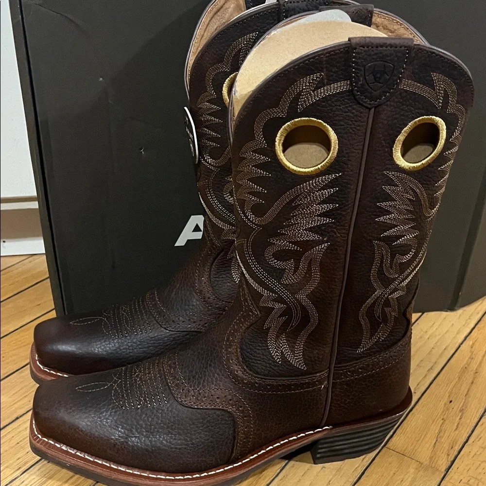 Ariat Dark Brown Western Pull-On Cowboy Boots with Gold Trim - Picture 3 of 9